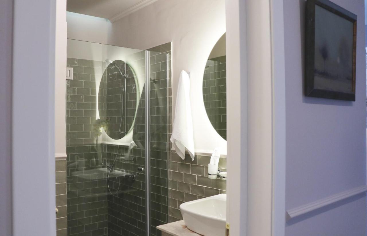 Omart Hotel - Gallery Tbilisi Ngoại thất bức ảnh