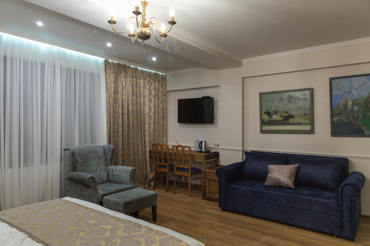 Omart Hotel - Gallery Tbilisi Ngoại thất bức ảnh