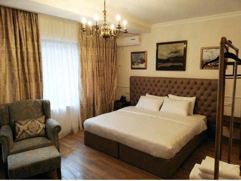 Omart Hotel - Gallery Tbilisi Phòng bức ảnh